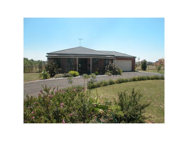 41 Clover Street, Lara VIC 3212