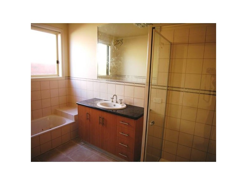 3/ Argun Court, Lara VIC 3212