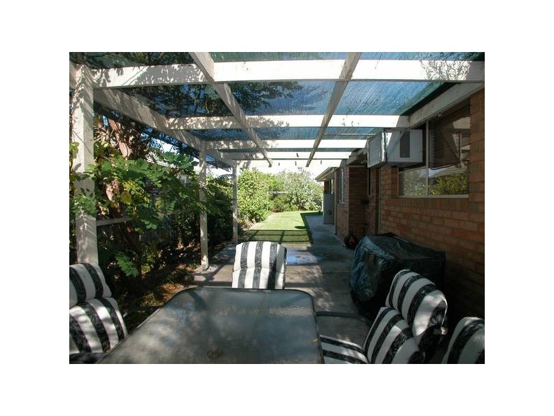 1 Melinda Court, Lara VIC 3212