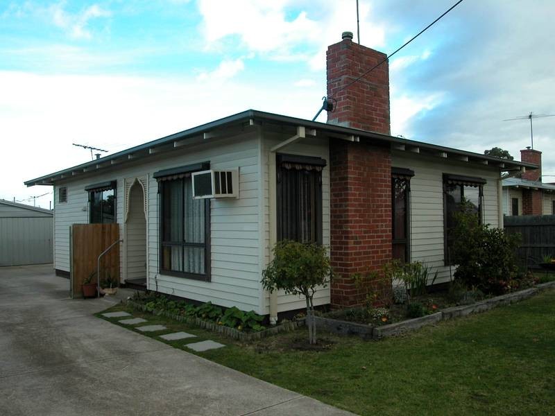 3 Yooringa Avenue, Norlane VIC 3214