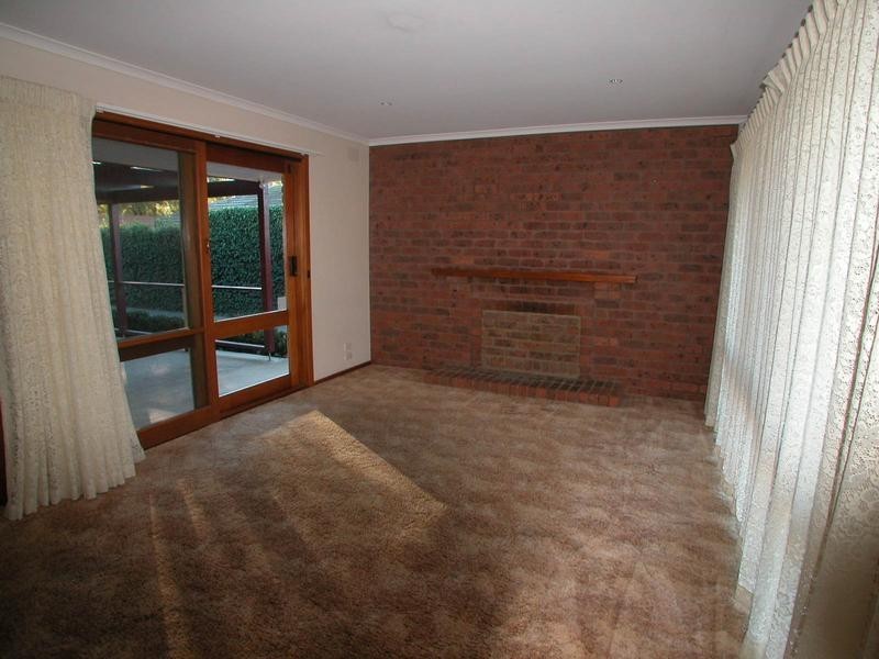 17 Cameron Crescent, Lara VIC 3212