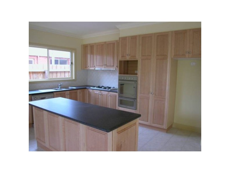 13 Maria Court, Lara VIC 3212