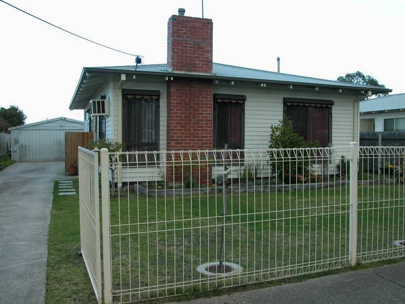 3 Yooringa Ave, Norlane VIC 3214