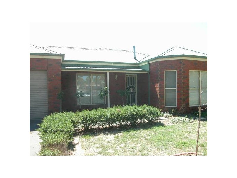 75 McClelland Avenue, Lara VIC 3212
