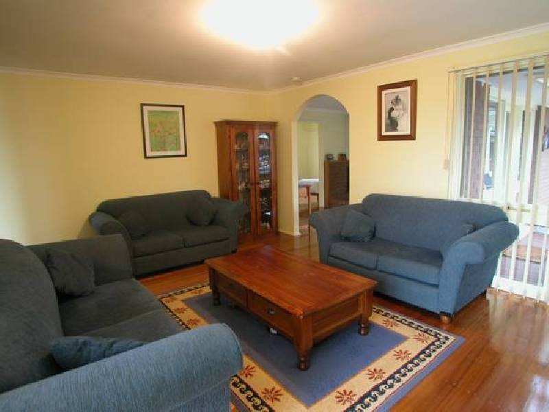 Dixon Court, Lara VIC 3212