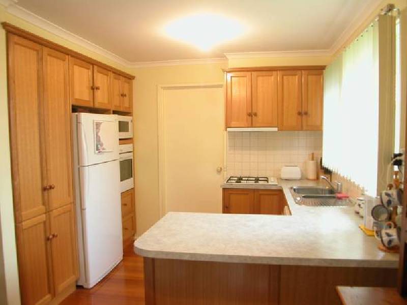 Dixon Court, Lara VIC 3212