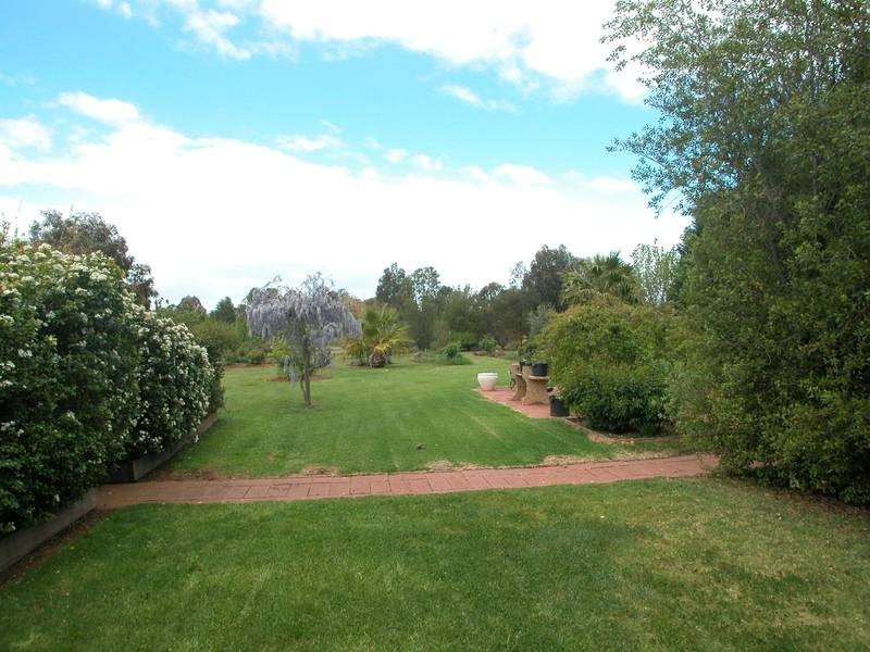 10 Bath Street, Lara VIC 3212