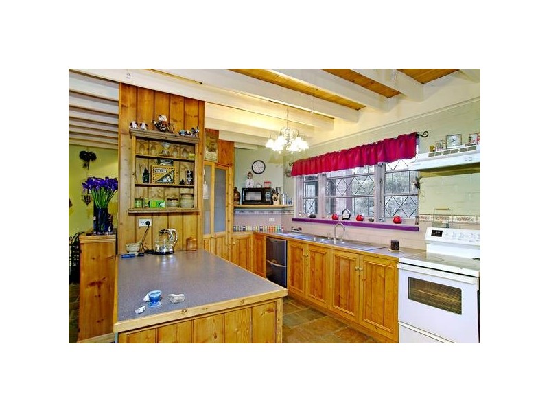 393 Clarkes
Road, Anakie VIC 3221