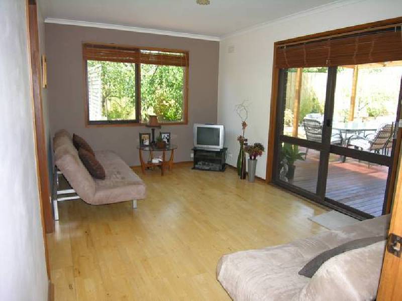 11 Upton Court, Lara VIC 3212