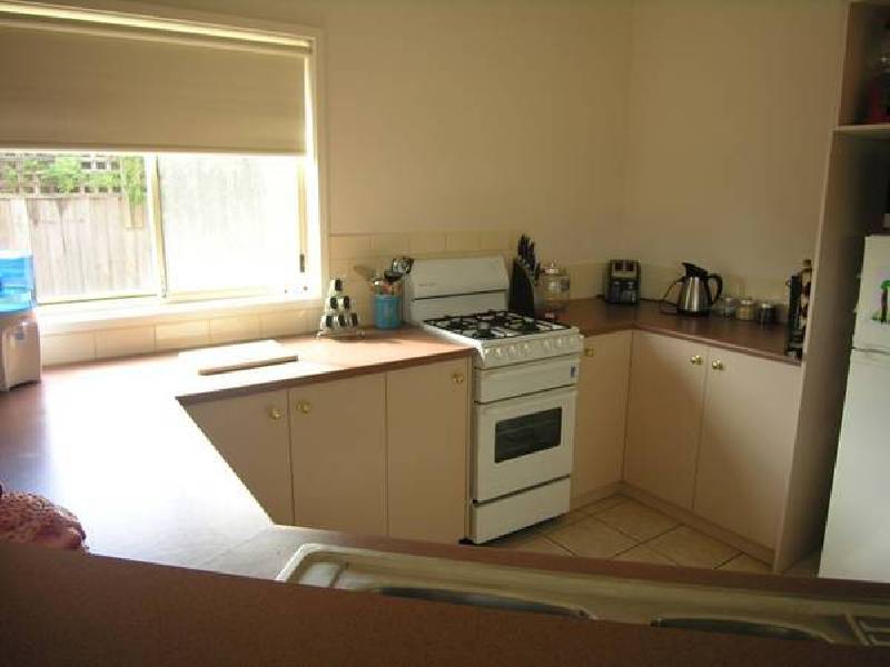 Archimedes Avenue, Lara VIC 3212