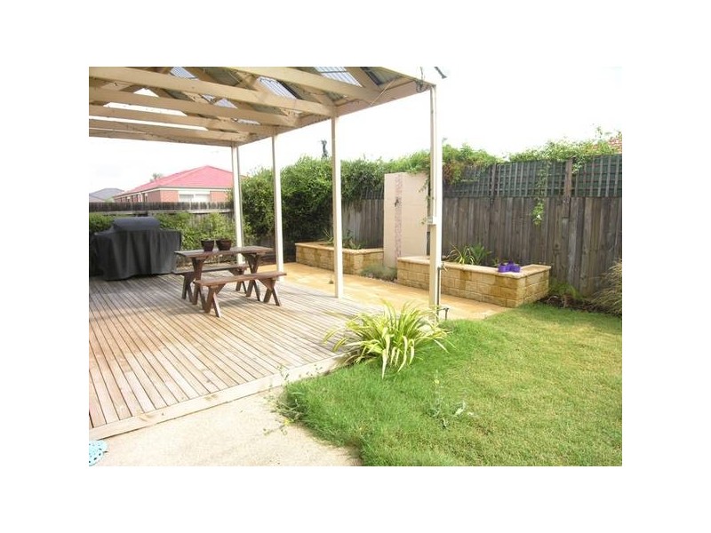 Archimedes Avenue, Lara VIC 3212