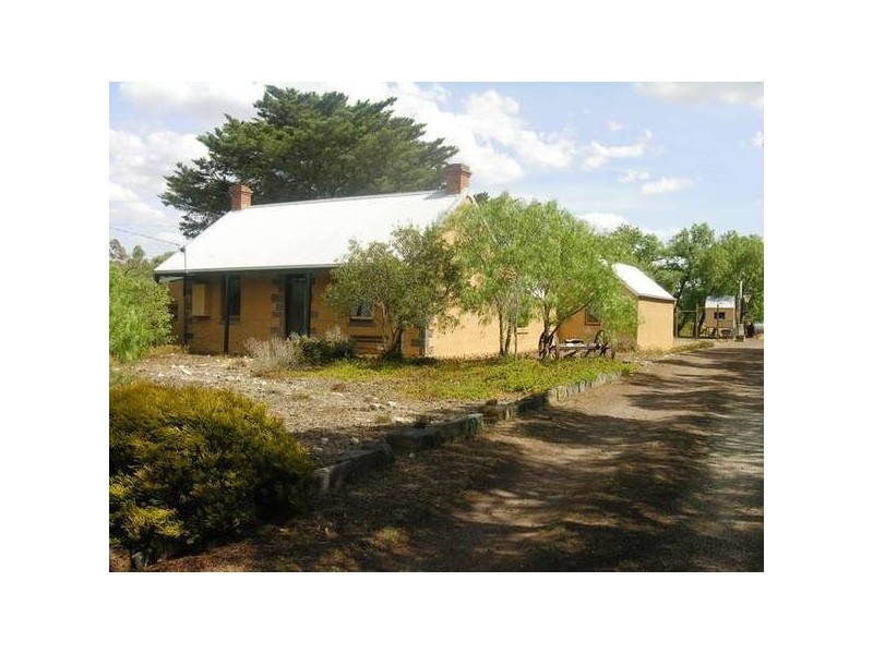 Curlets Road, Lara VIC 3212