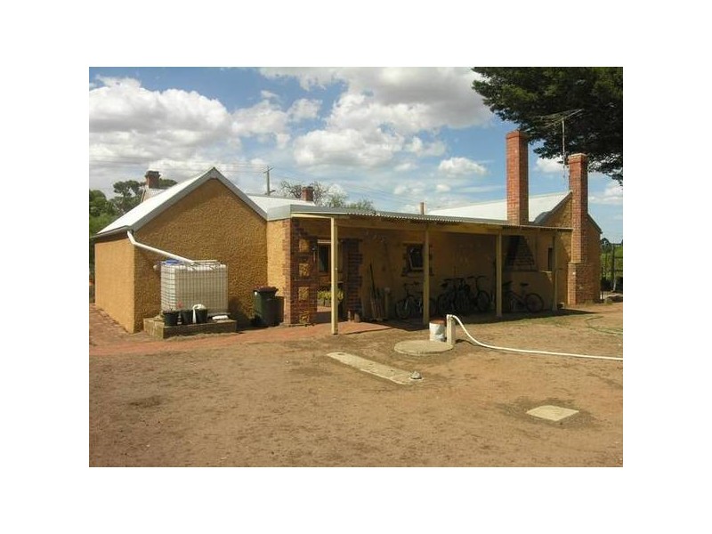 Curlets Road, Lara VIC 3212