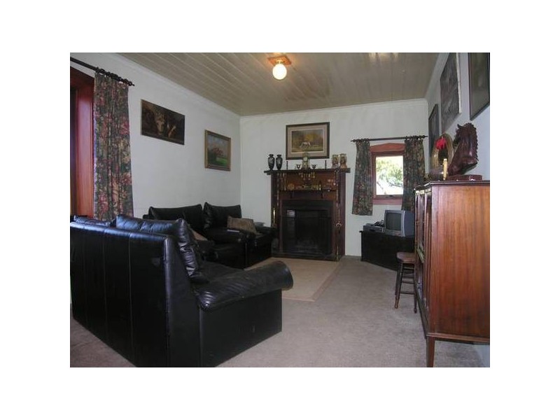 Curlets Road, Lara VIC 3212