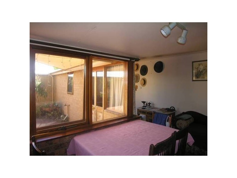 Curlets Road, Lara VIC 3212
