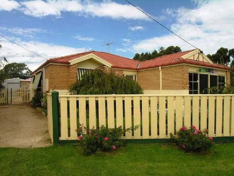 6 Clover Street, Lara VIC 3212
