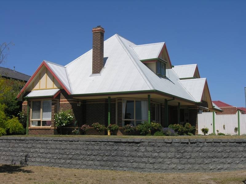 50 Lara Boulavarde, Lara VIC 3212