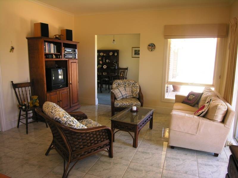 50 Lara Boulavarde, Lara VIC 3212