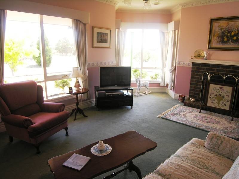 50 Lara Boulavarde, Lara VIC 3212