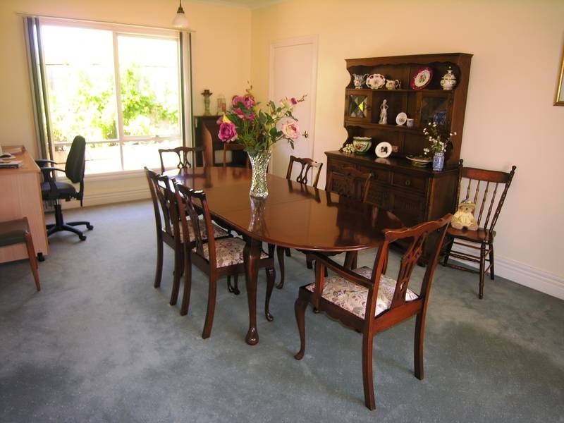 50 Lara Boulavarde, Lara VIC 3212