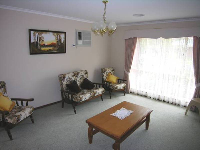 16 Gillean Place, Lara VIC 3212