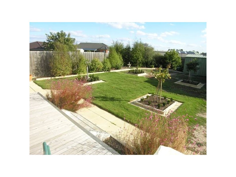 Caddys Road, Lara VIC 3212