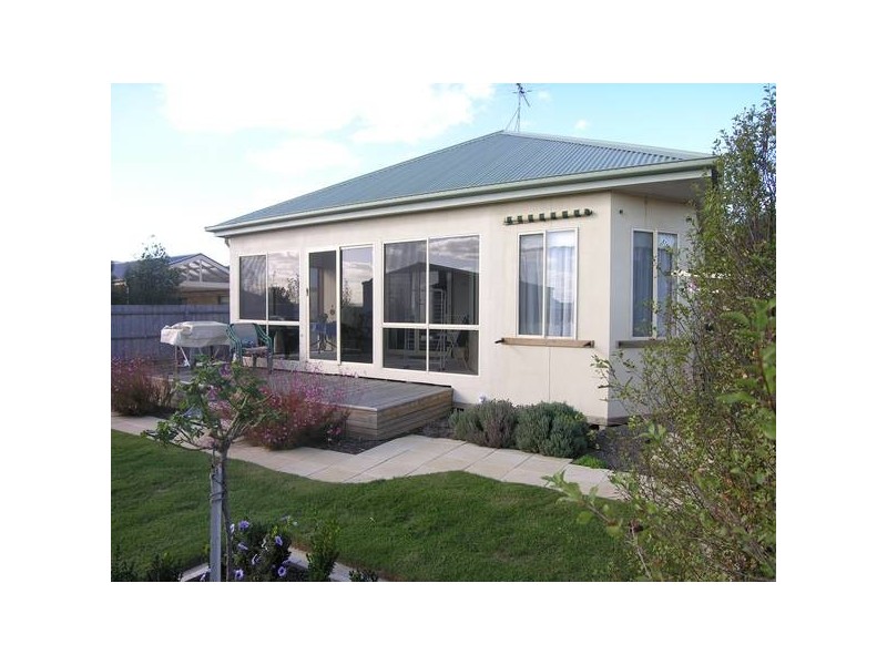 Caddys Road, Lara VIC 3212