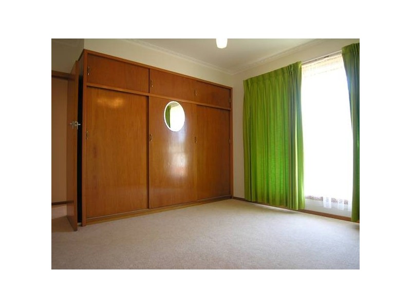 Curletts Road, Lara VIC 3212