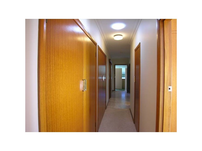 Curletts Road, Lara VIC 3212