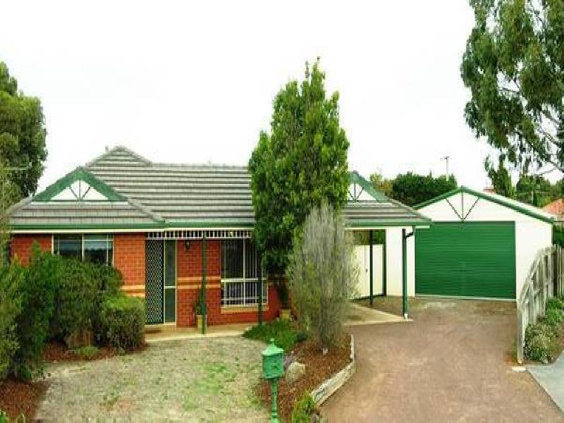 4 Swindon Court, Lara VIC 3212