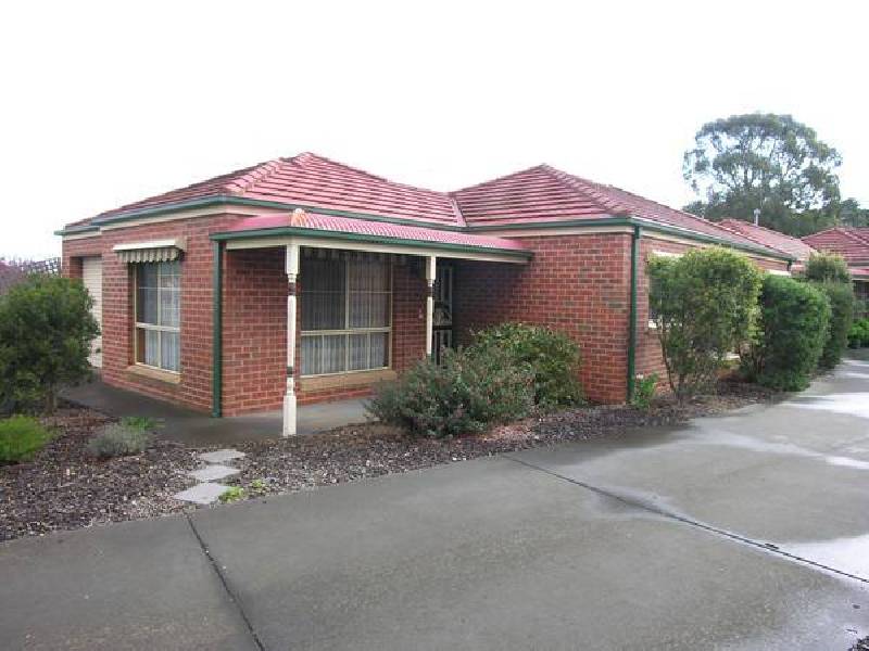 Gillean Place, Lara VIC 3212