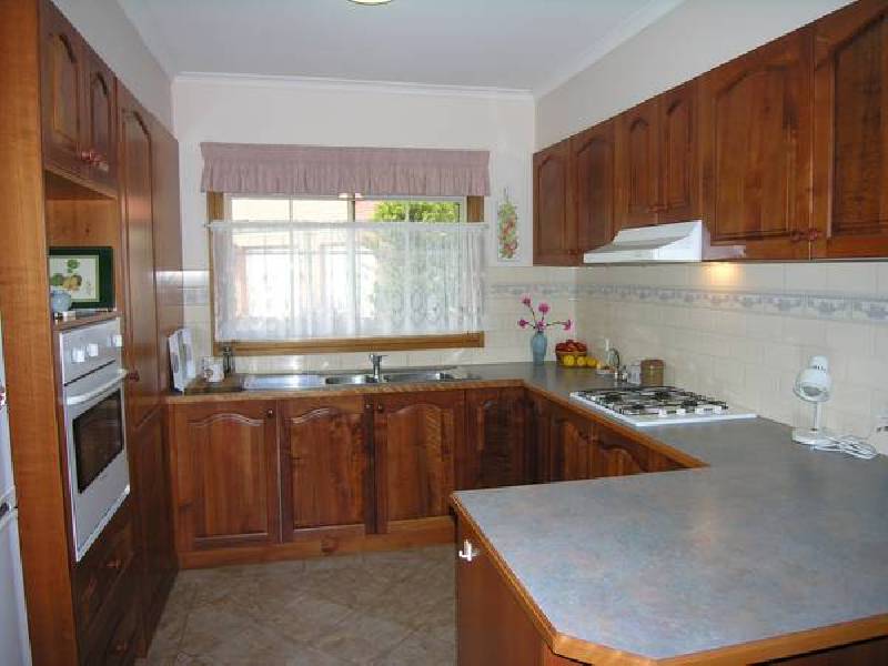 Gillean Place, Lara VIC 3212