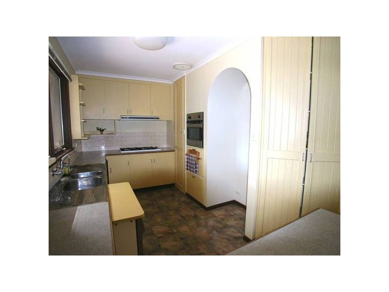 37 Stephenson Street, Lara VIC 3212