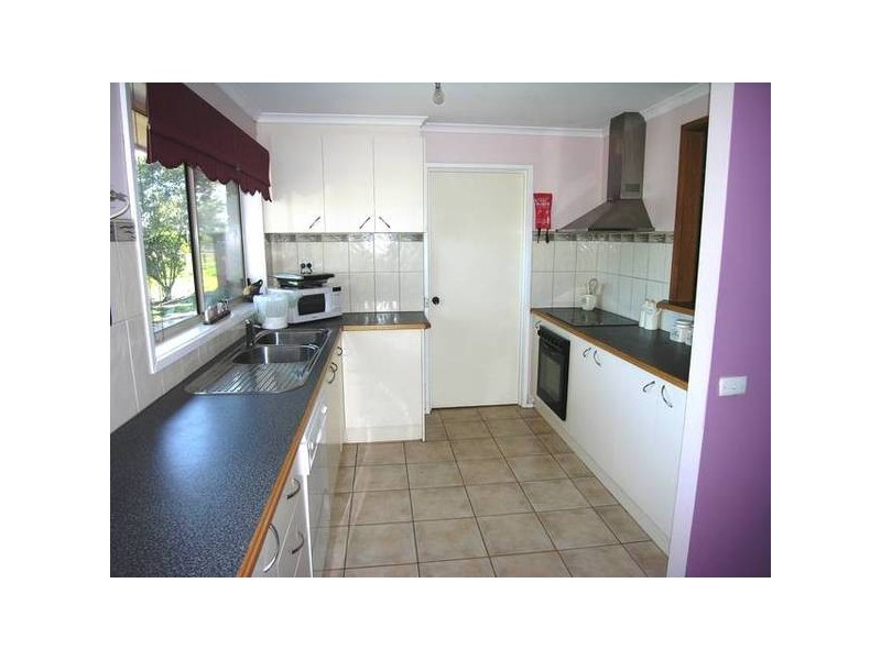 McIntyre Road, Lara VIC 3212