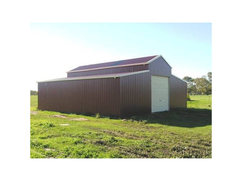 McIntyre Road, Lara VIC 3212