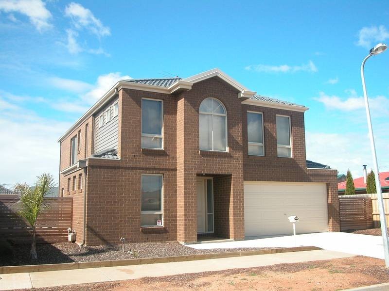 88 Blackbird Circuit, Lara VIC 3212