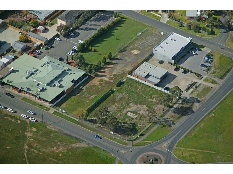 6 Hicks / Clover St, Lara VIC 3212