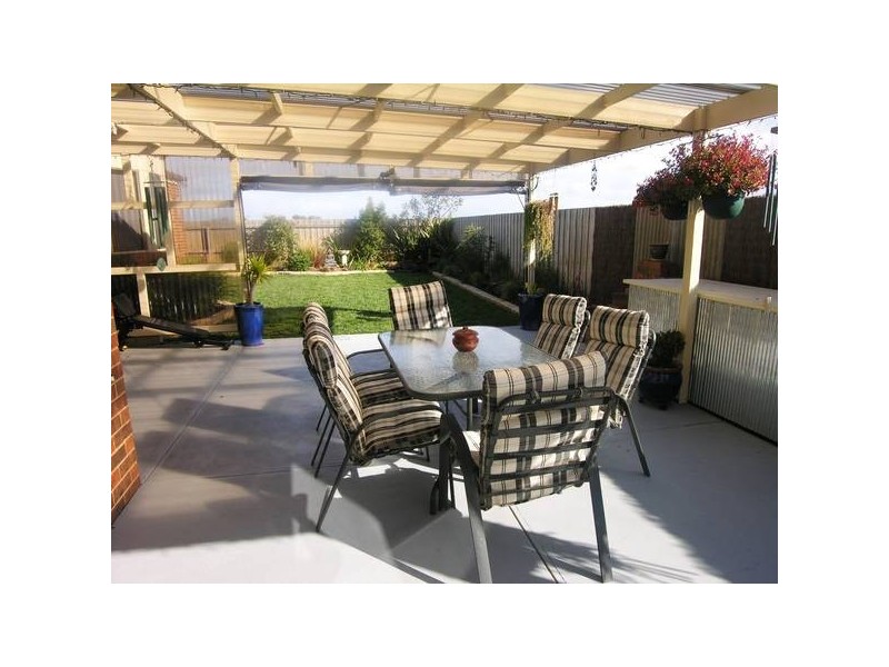 83 Country Gardens, Lara VIC 3212
