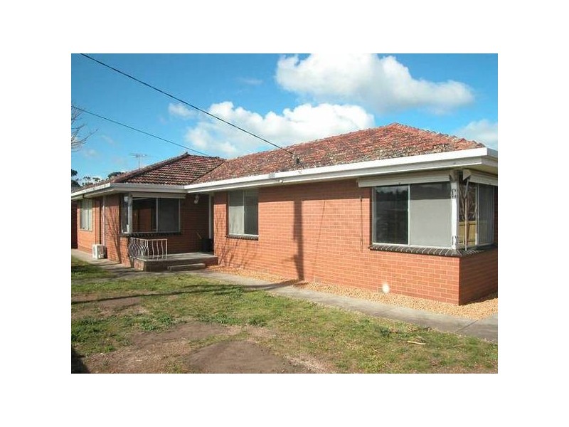 Turner Avenue, Lara VIC 3212