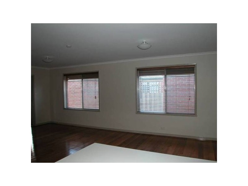 Turner Avenue, Lara VIC 3212