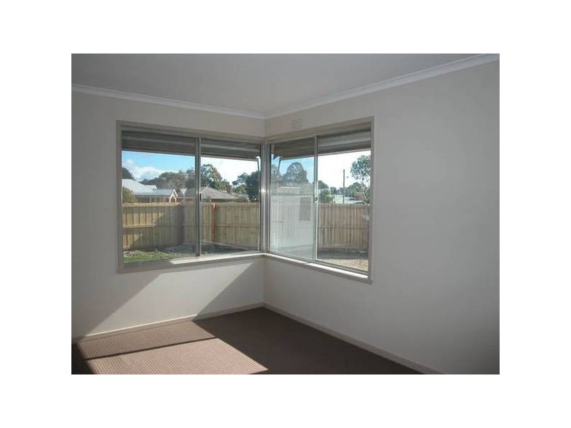 Turner Avenue, Lara VIC 3212