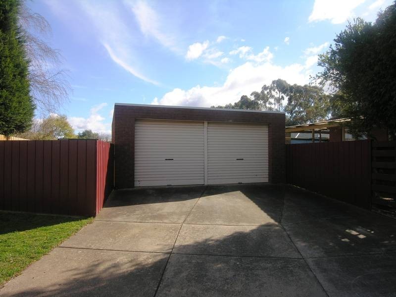 2 Jania Street, Lara VIC 3212