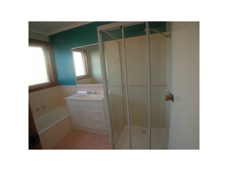 Archimedes Avenue, Lara VIC 3212