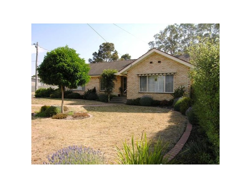 Curletts Road, Lara VIC 3212