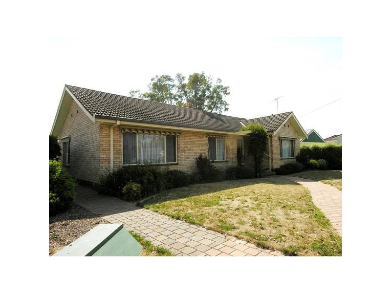 Curletts Road, Lara VIC 3212