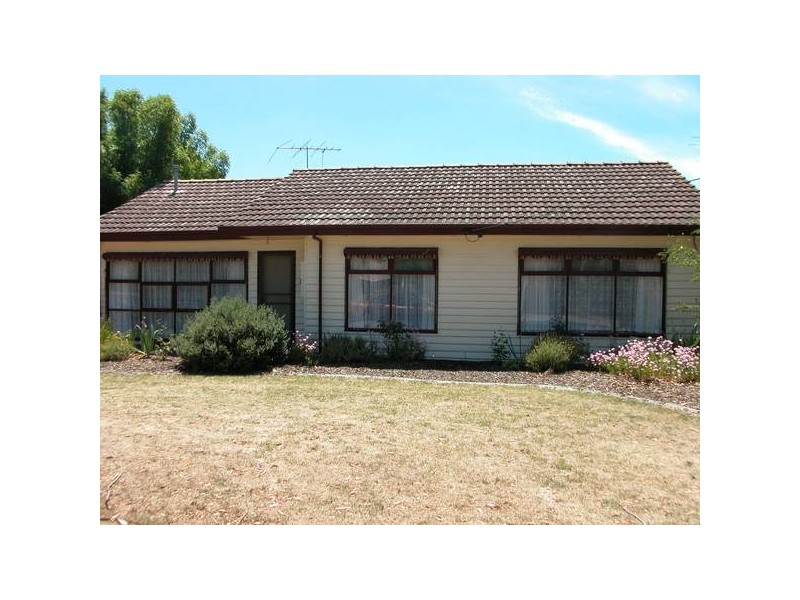 Curletts, Lara VIC 3212