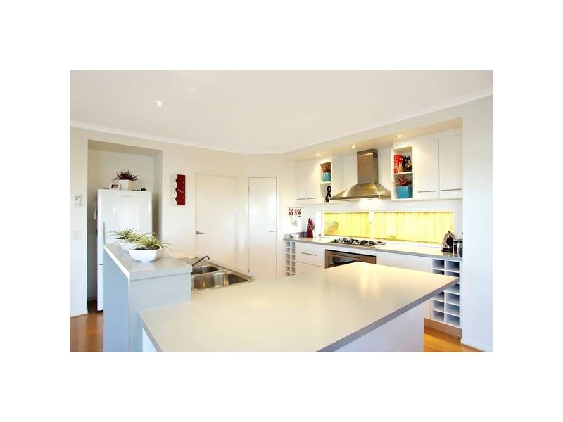 1-2 Judith Court, Lara VIC 3212