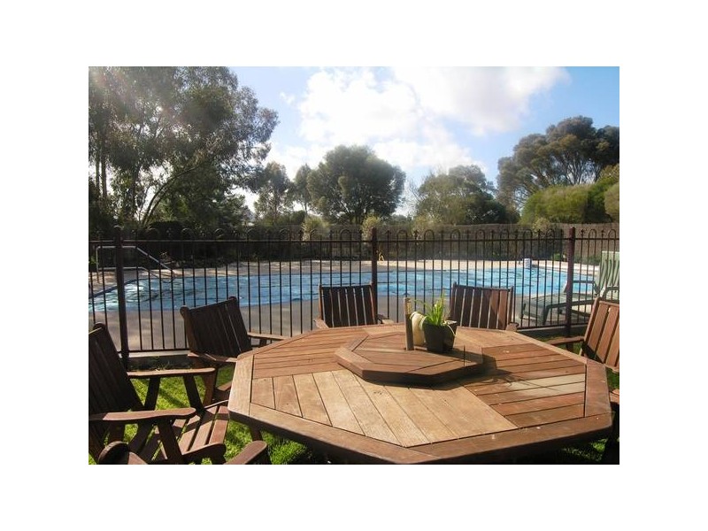 60 Constantine Drive, Lara VIC 3212