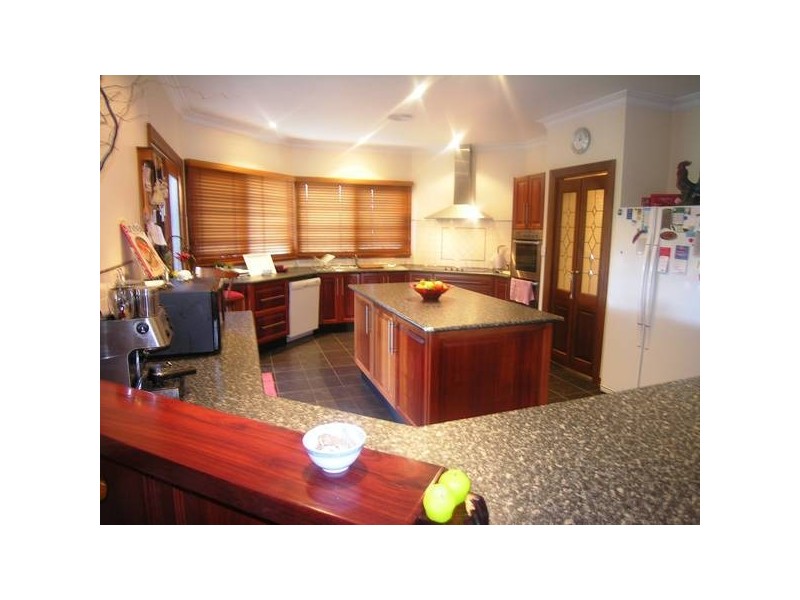 60 Constantine Drive, Lara VIC 3212