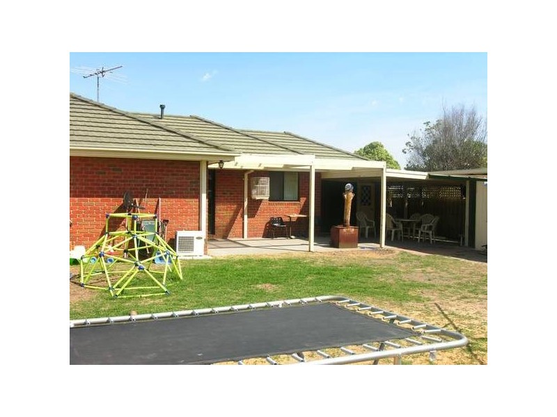 Sonia
Court, Lara VIC 3212